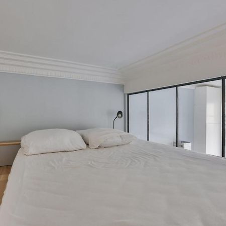 Estudio con encanto - París 18ème arrondissement Apartamento Exterior foto