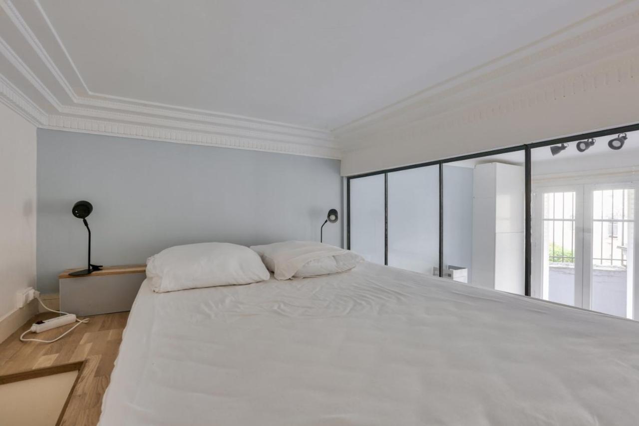 Estudio con encanto - París 18ème arrondissement Apartamento Exterior foto