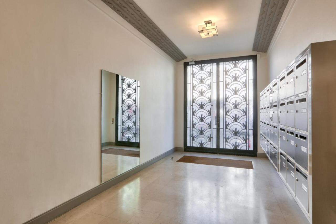 Estudio con encanto - París 18ème arrondissement Apartamento Exterior foto